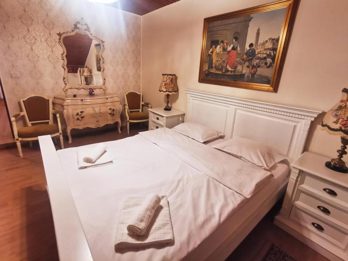 Hotel Casa Dan & Lili à Sura Mica Extérieur photo